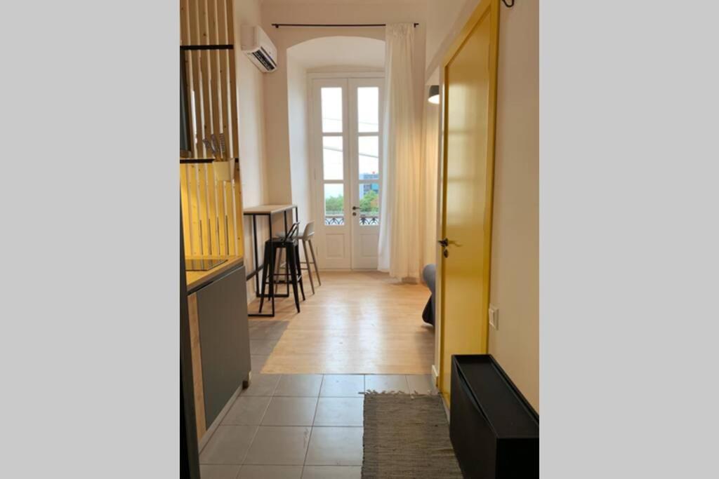 Bright Apartment Tbilisi Eksteriør bilde